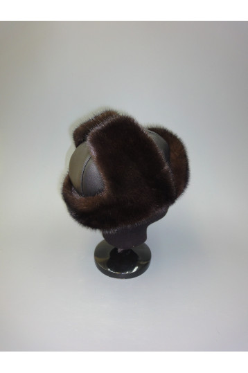 Шапка из норки темно-коричневого цвета и кожи